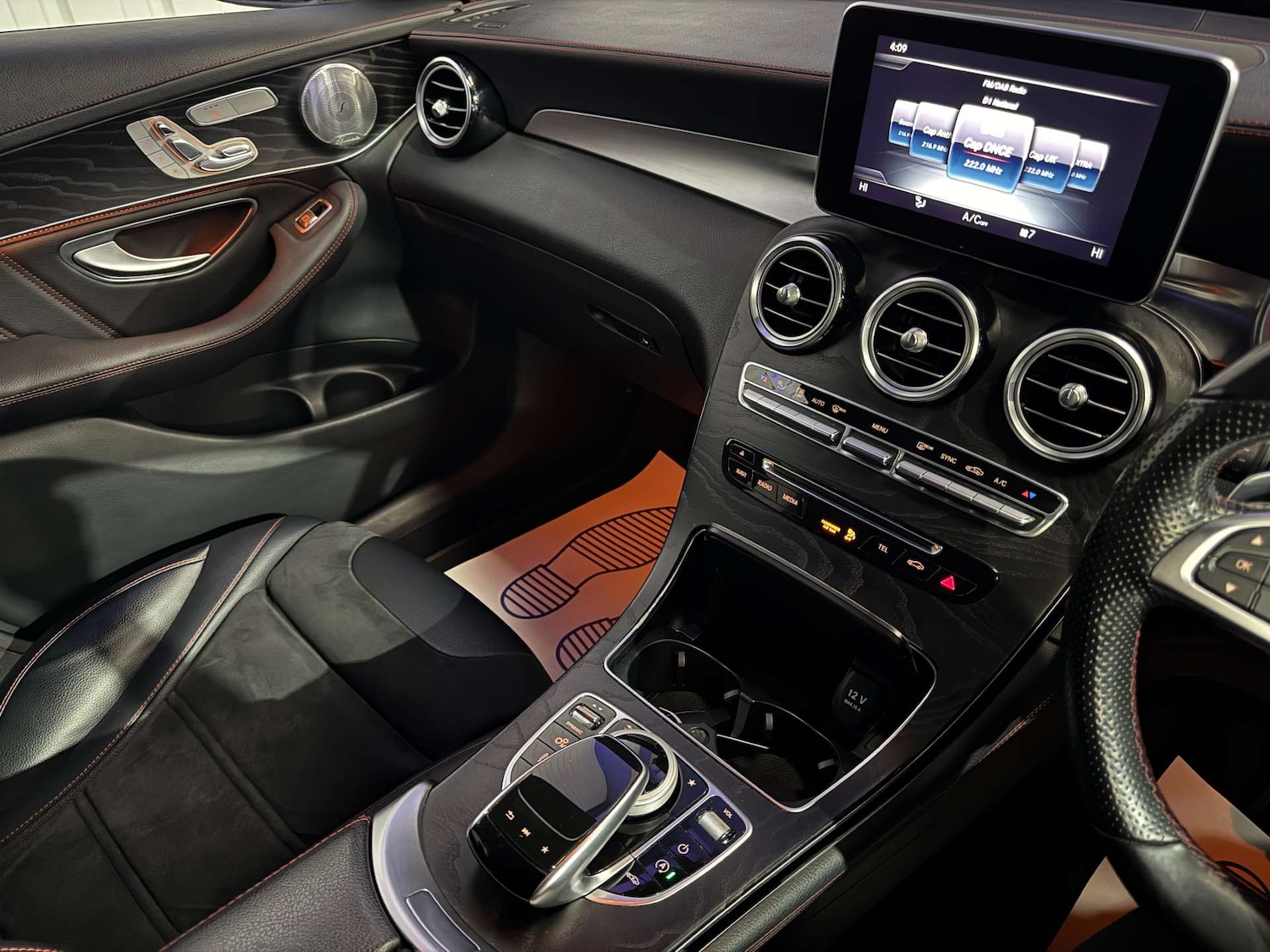 Used Mercedes-Benz GLC 2016 for sale - 77934027: Photo 67