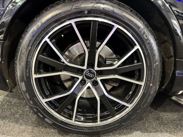 Used Audi Q7 2018 for sale - 76235446: Photo 26