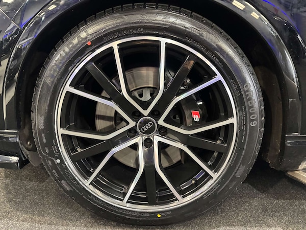 Used Audi Q7 2018 for sale - 76235446: Photo 29