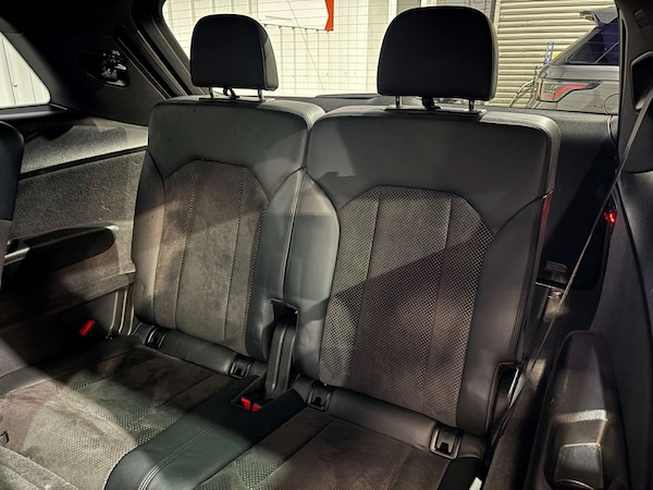 Used Audi Q7 2018 for sale - 76235446: Photo 38