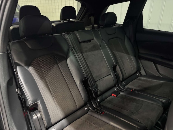 Used Audi Q7 2018 for sale - 76235446: Photo 43