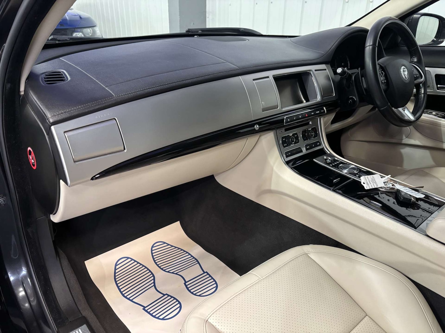 Used Jaguar XF 2012 for sale - 77482429: Photo 27