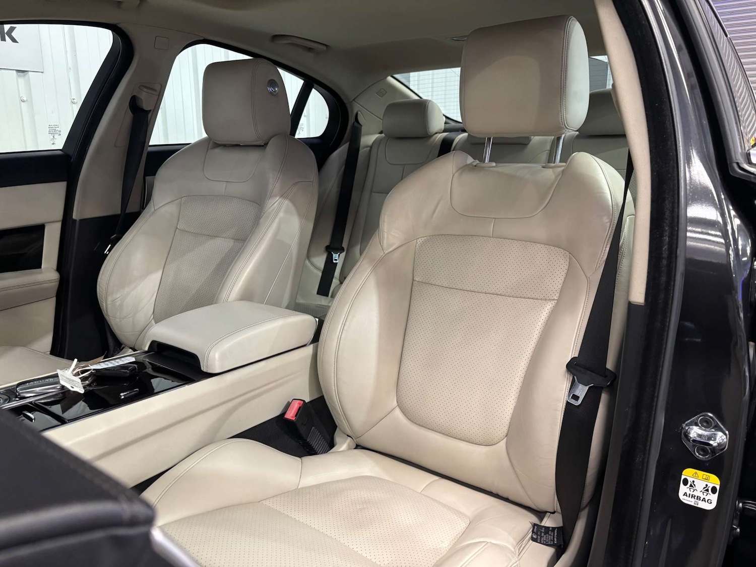 Used Jaguar XF 2012 for sale - 77482429: Photo 28