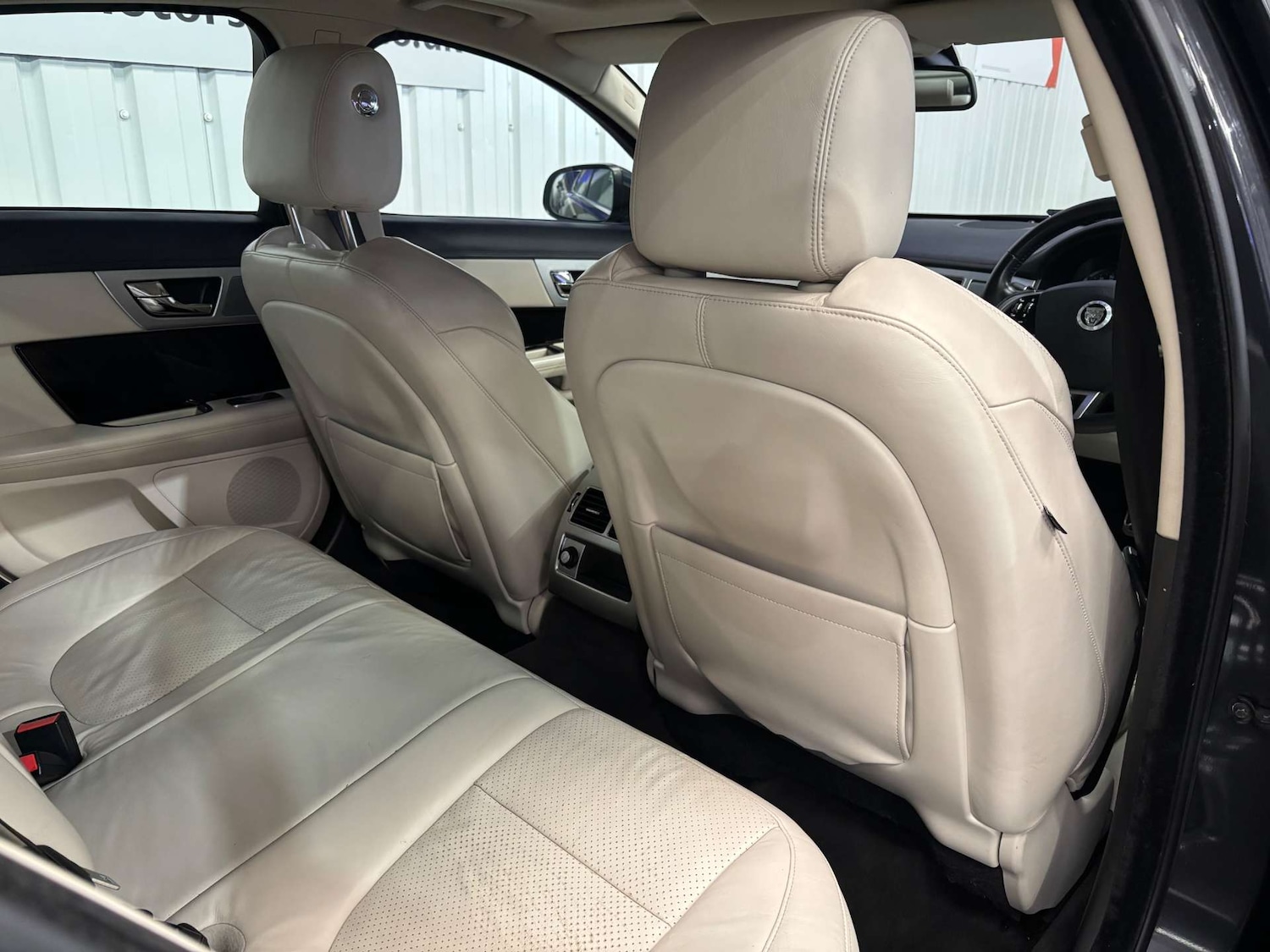 Used Jaguar XF 2012 for sale - 77482429: Photo 37