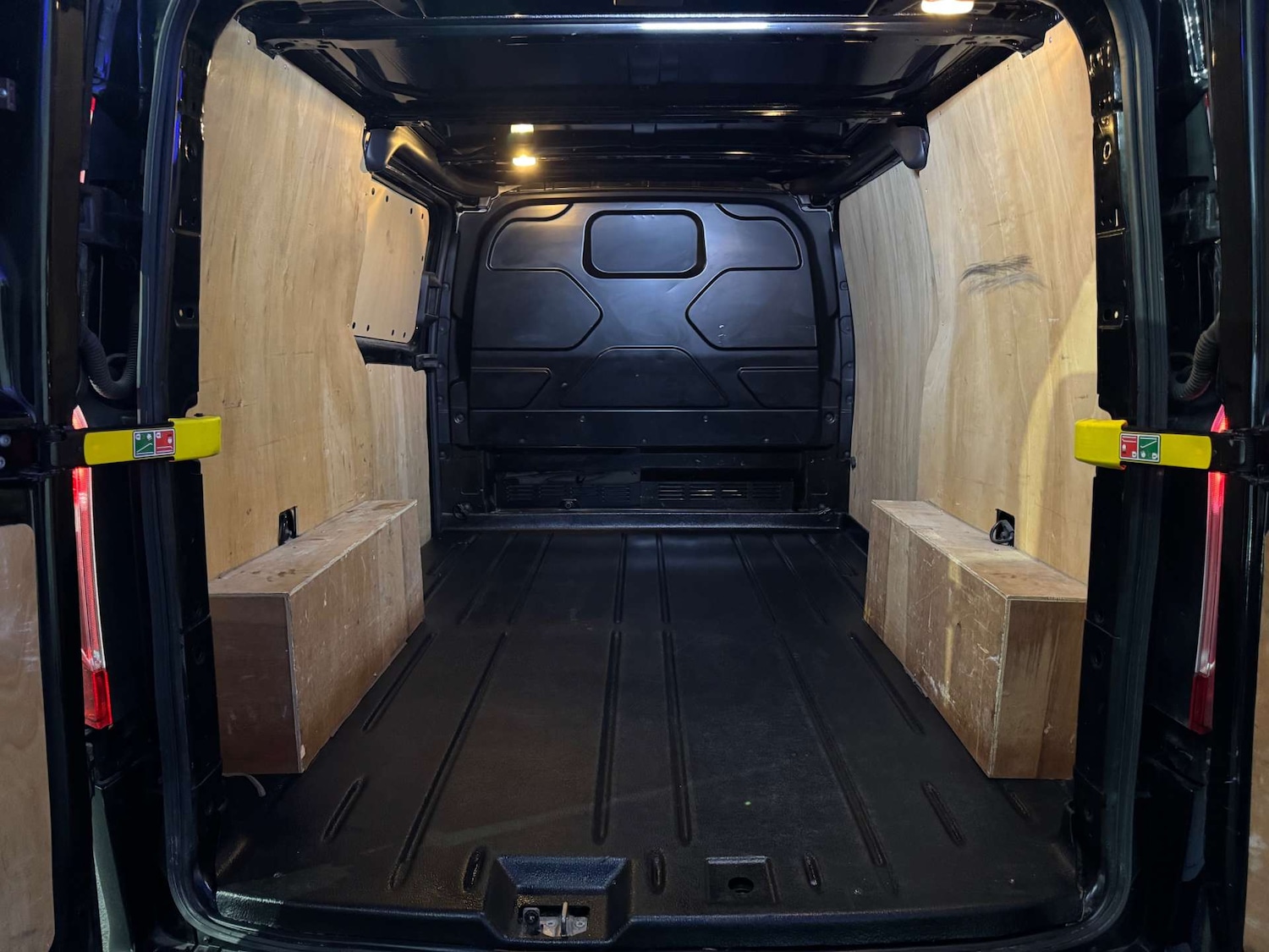 Used Ford Transit Custom 2018 for sale - 76850569: Photo 19