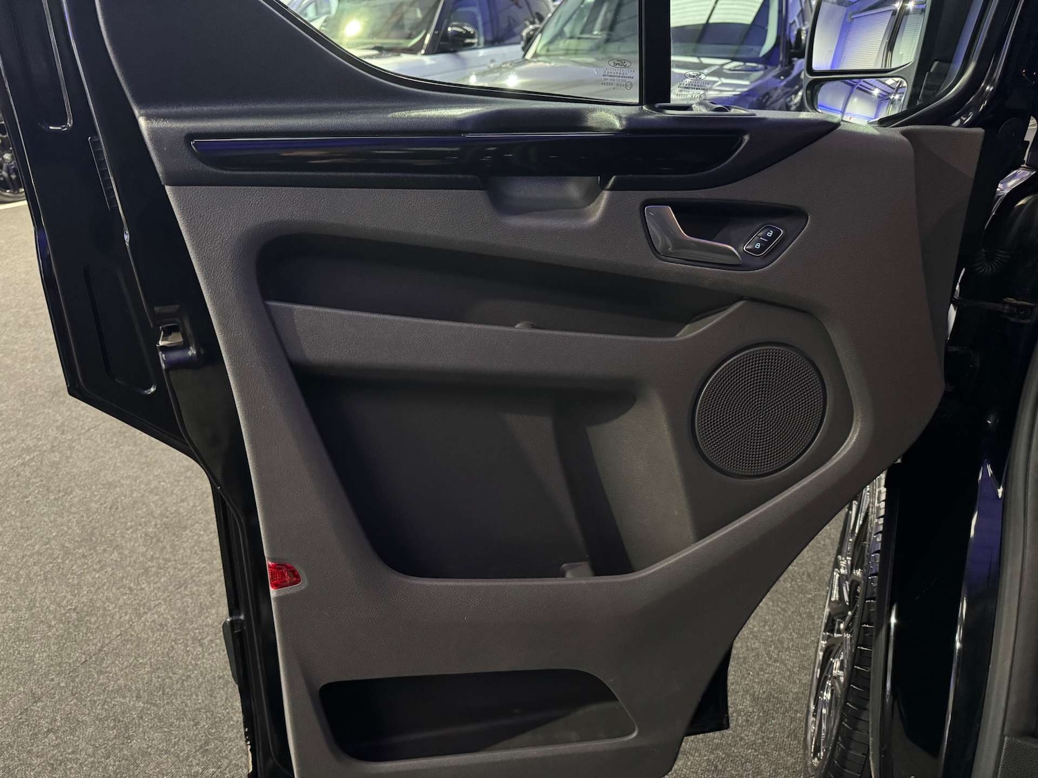 Used Ford Transit Custom 2018 for sale - 76850569: Photo 36