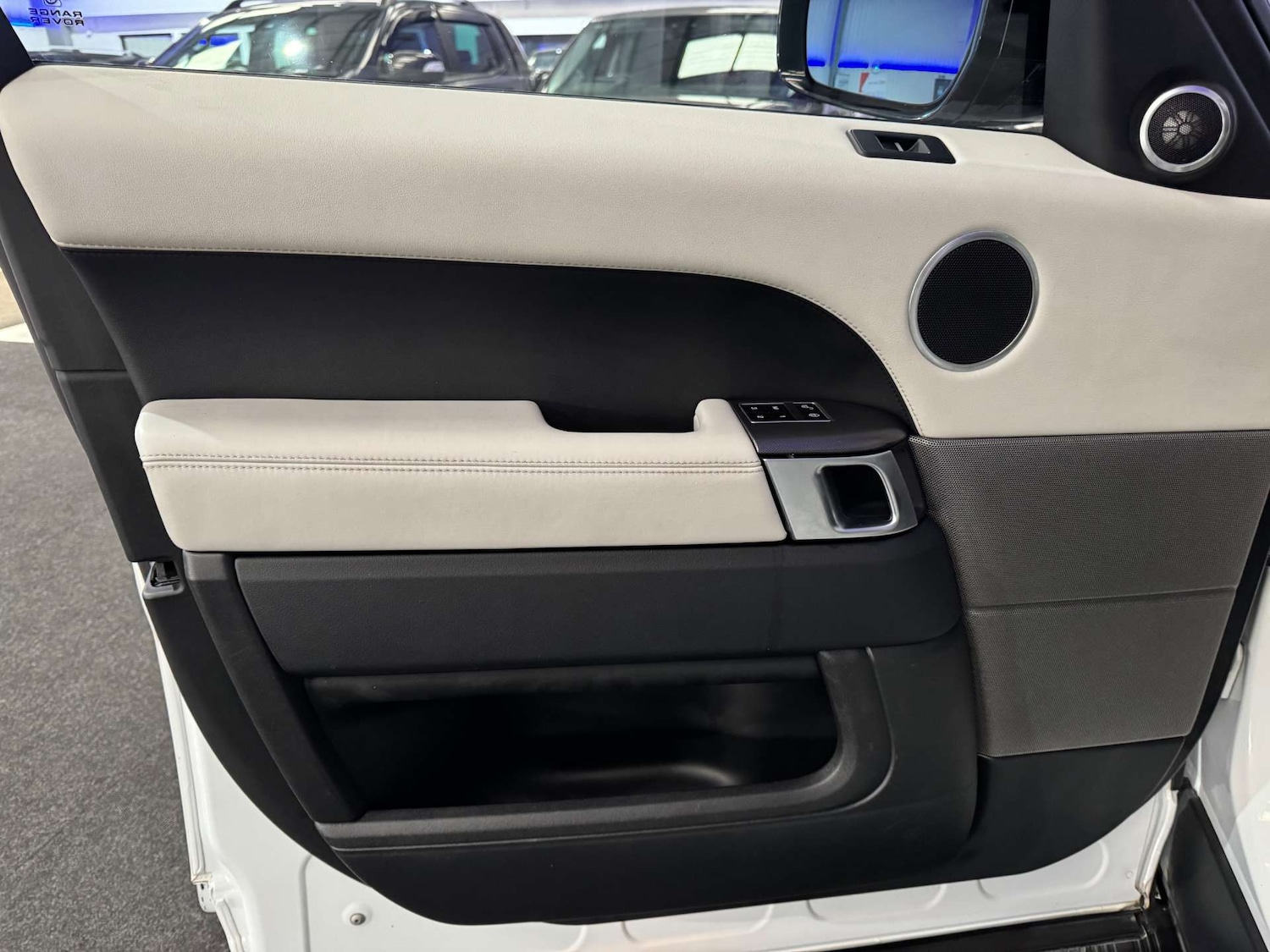 Used Land Rover Range Rover Sport 2014 for sale - 76469500: Photo 37