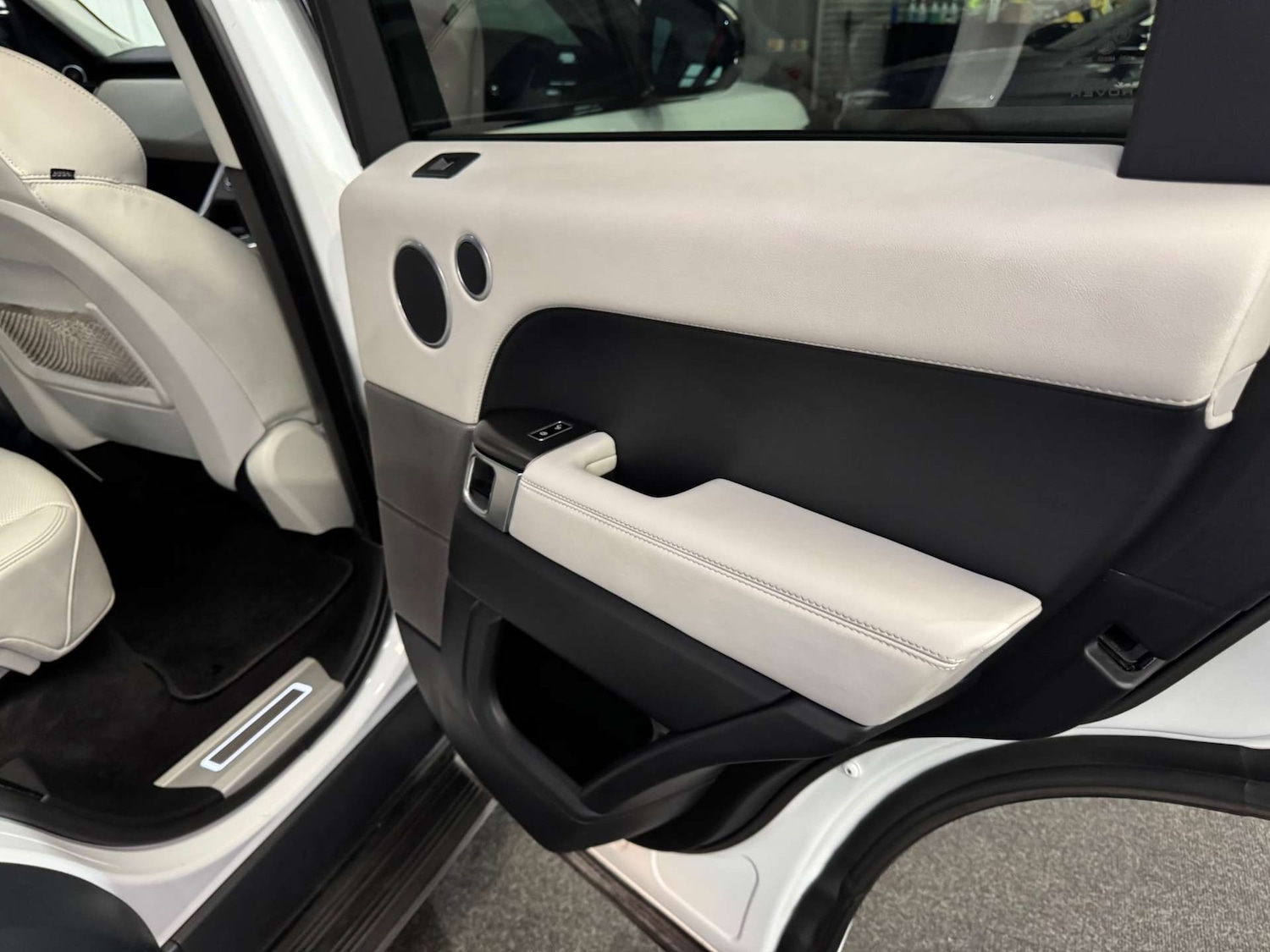 Used Land Rover Range Rover Sport 2014 for sale - 76469500: Photo 50