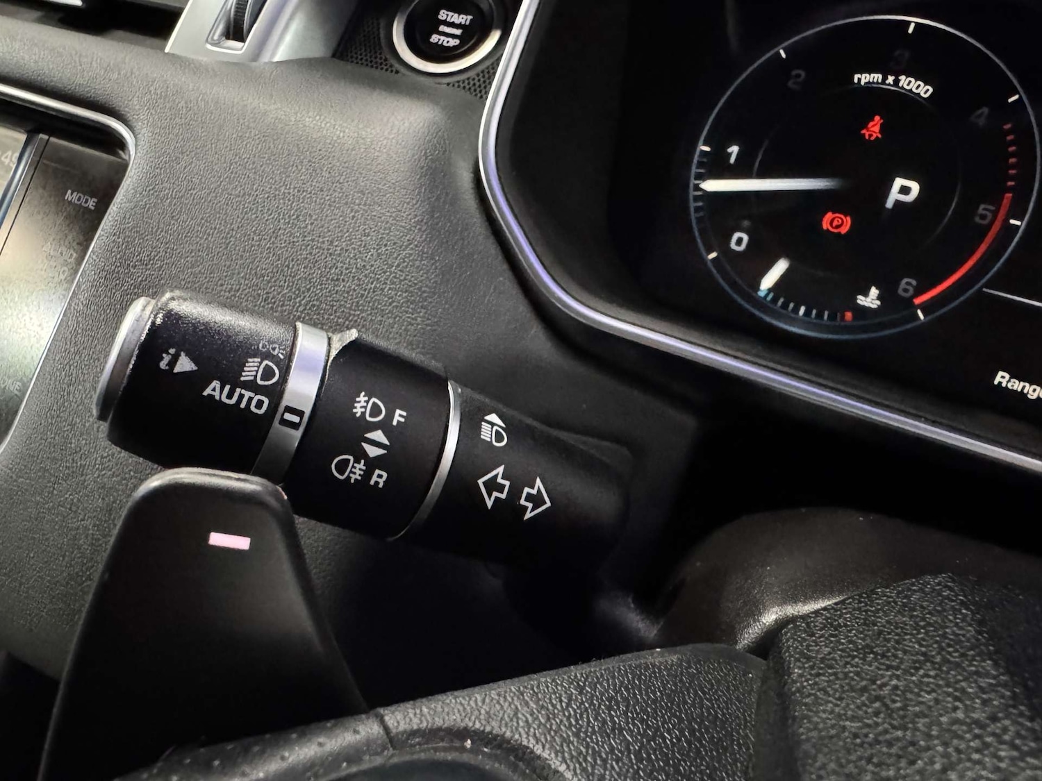 Used Land Rover Range Rover Sport 2015 for sale - 77030763: Photo 76