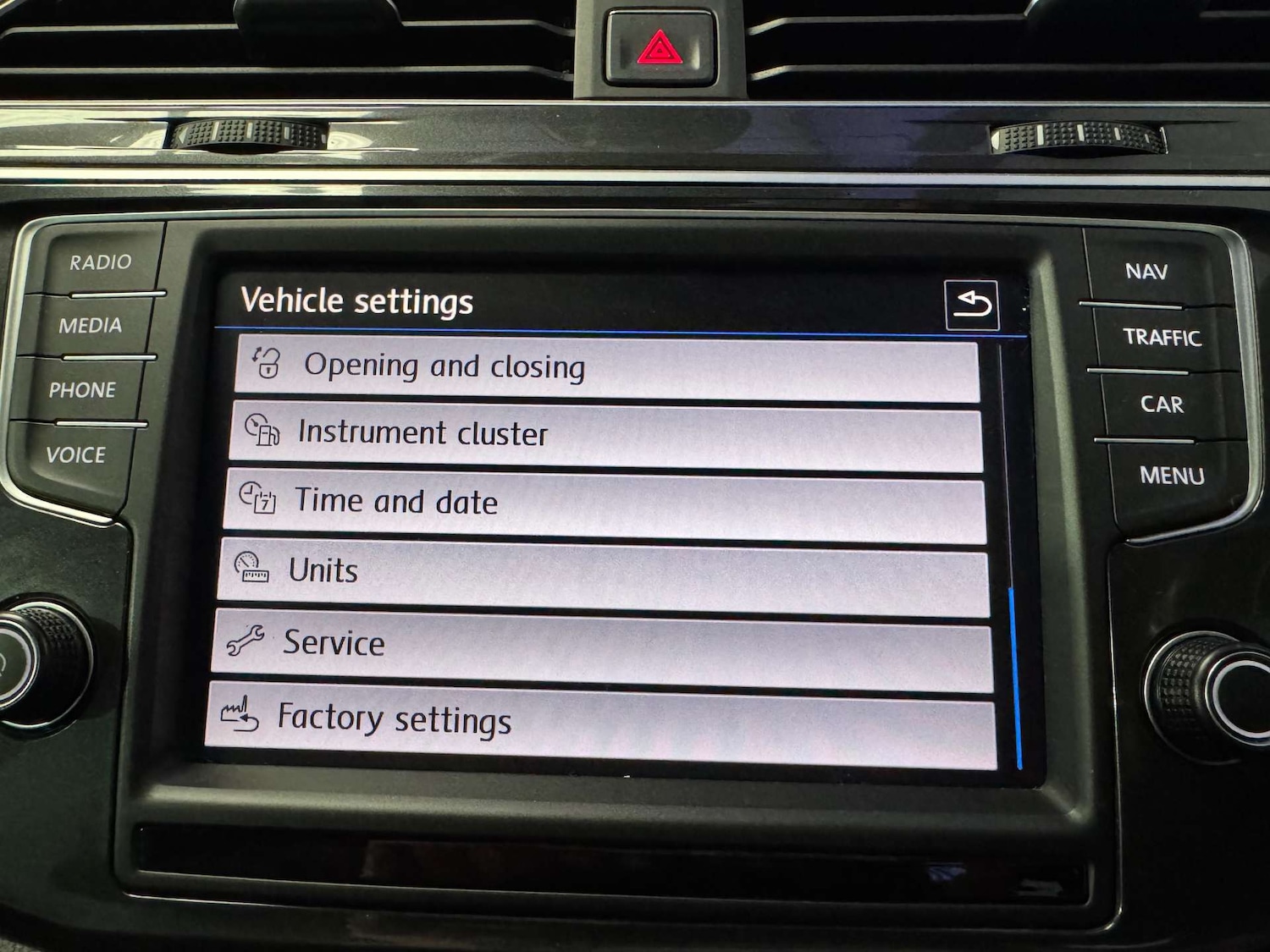 Used Volkswagen Tiguan 2017 for sale - 77030756: Photo 63