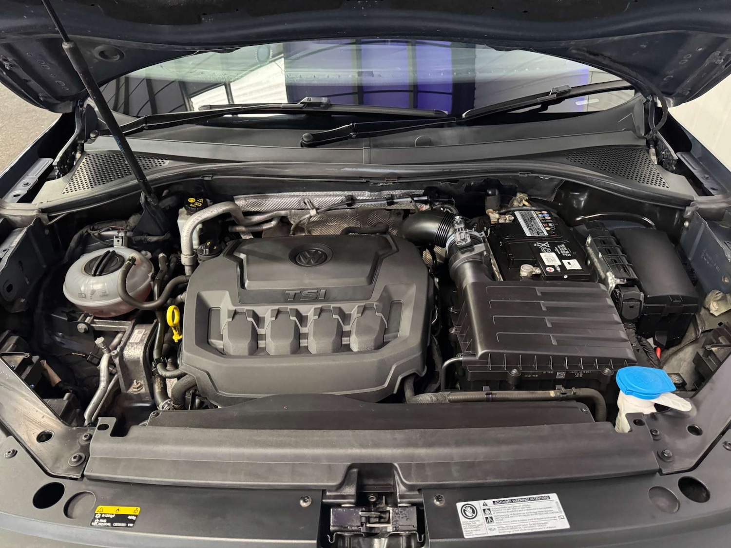 Used Volkswagen Tiguan 2017 for sale - 77030756: Photo 77