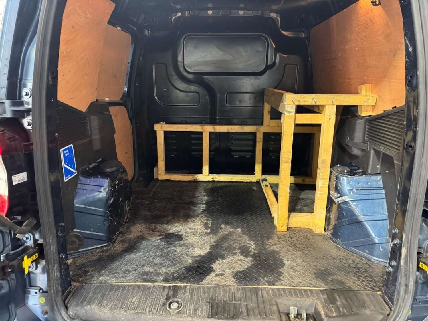 Used Ford Transit Courier 2020 for sale - 76600700: Photo 28