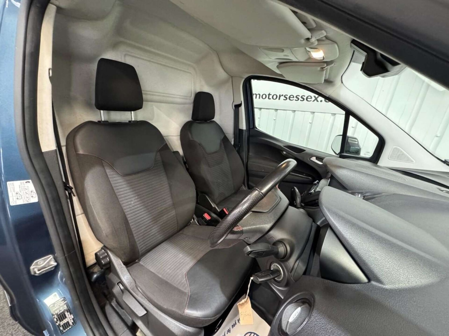 Used Ford Transit Courier 2020 for sale - 76600700: Photo 29