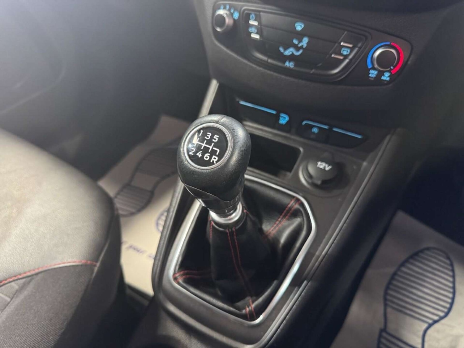 Used Ford Transit Courier 2020 for sale - 76600700: Photo 39