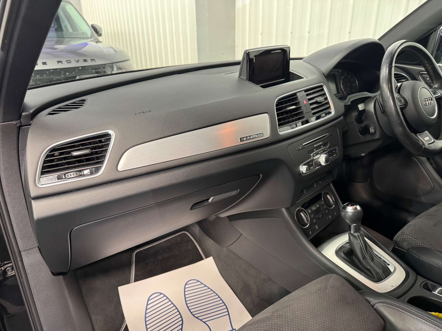 Used Audi Q3 2015 for sale - 77675372: Photo 32