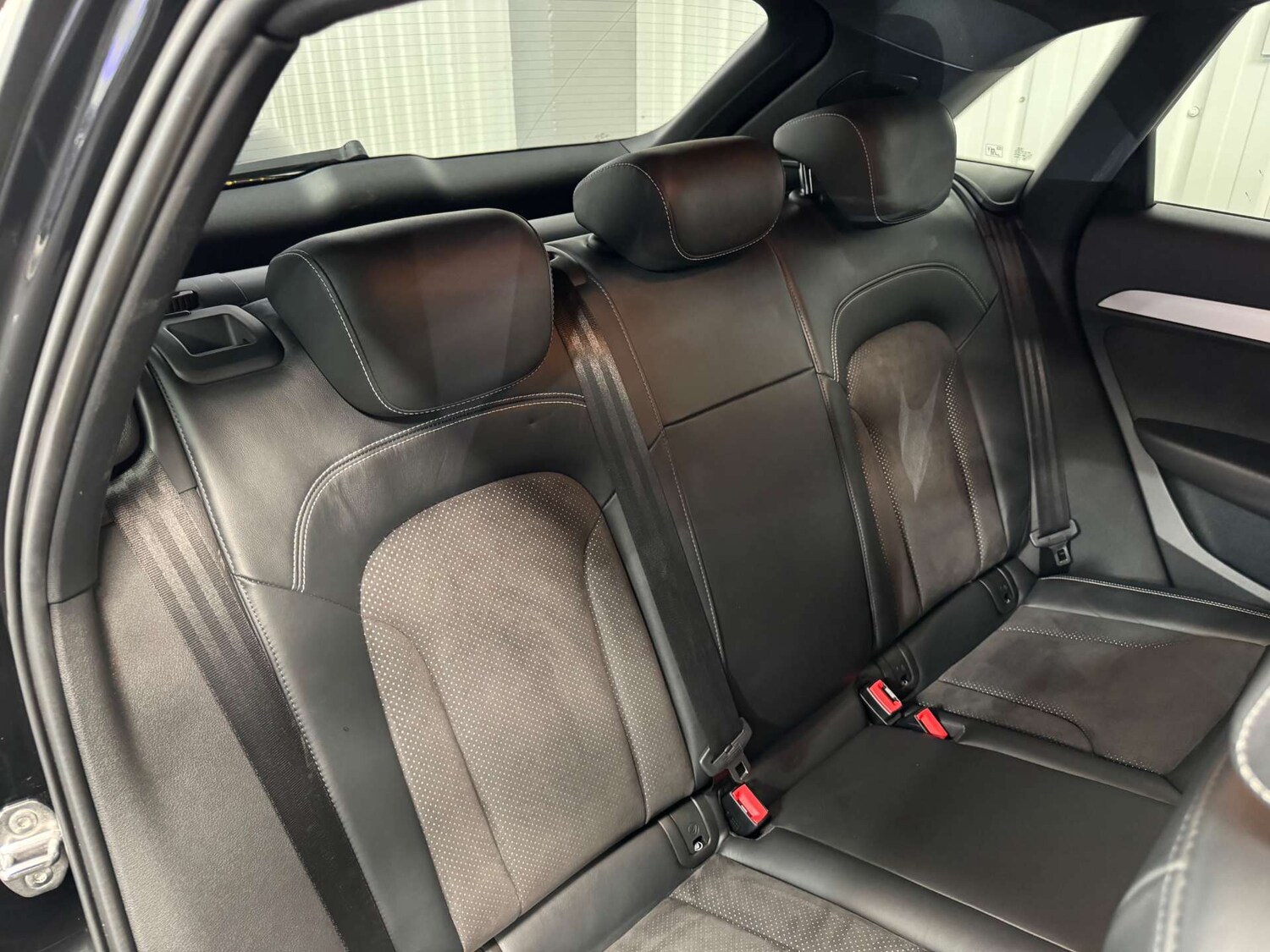 Used Audi Q3 2015 for sale - 77675372: Photo 43