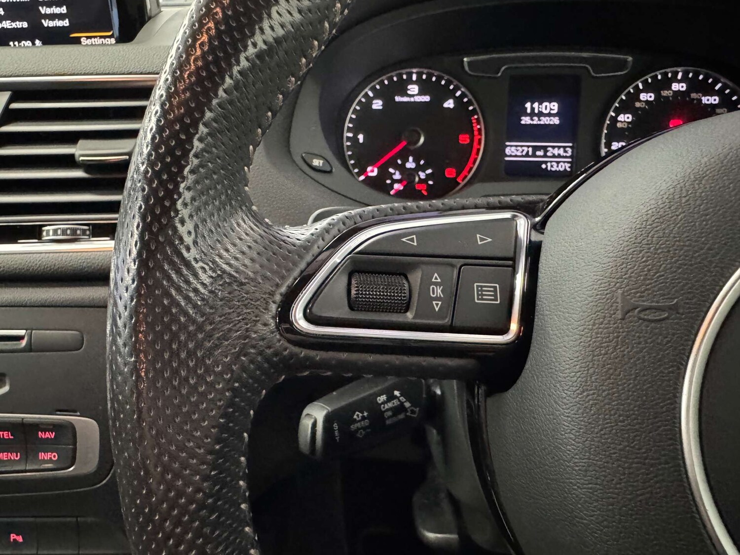 Used Audi Q3 2015 for sale - 77675372: Photo 68