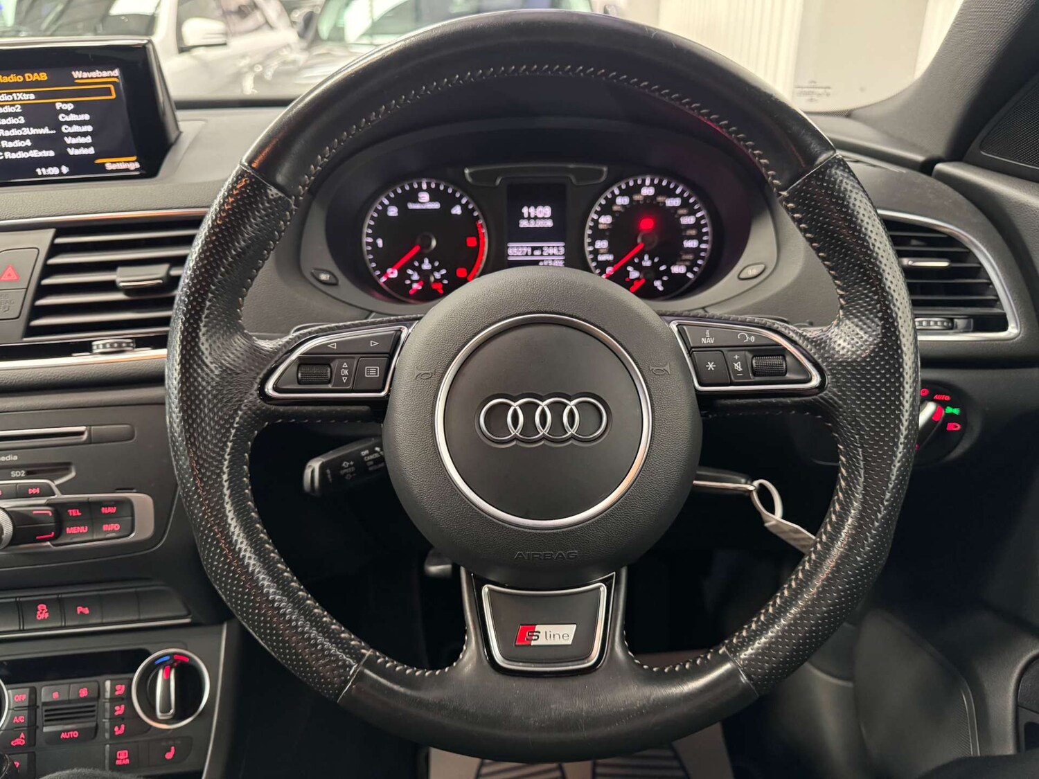 Used Audi Q3 2015 for sale - 77675372: Photo 70