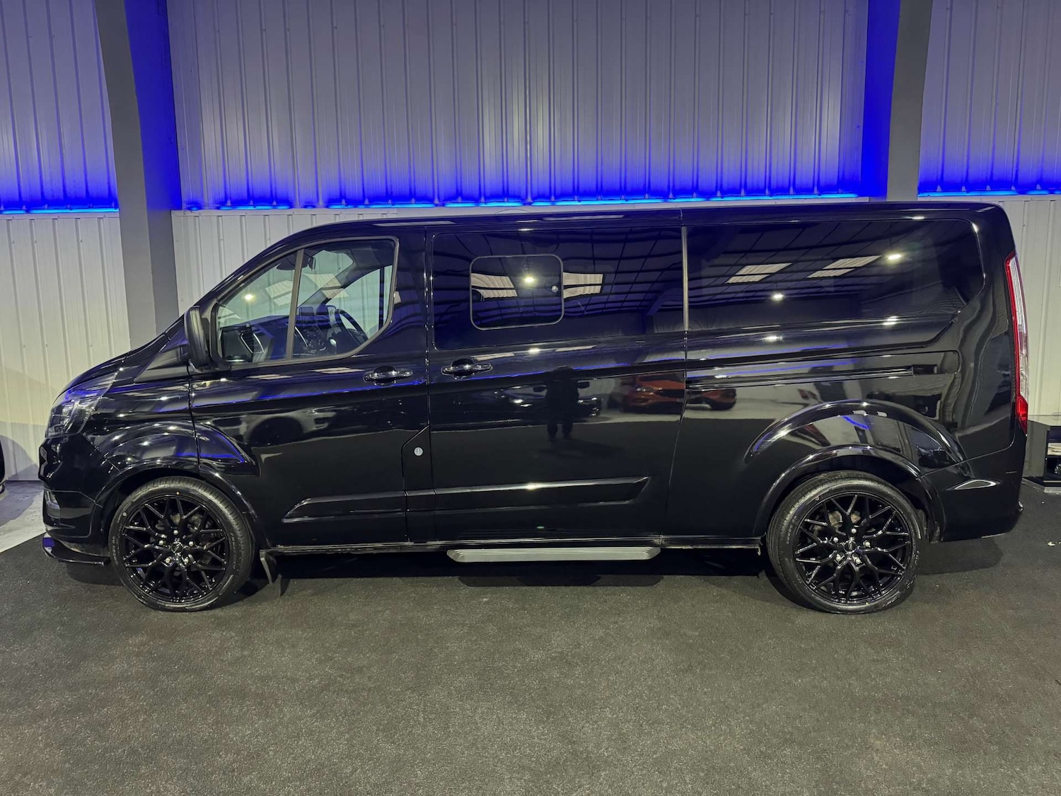 Used Ford Tourneo Custom 2020 for sale - 76948208: Photo 11