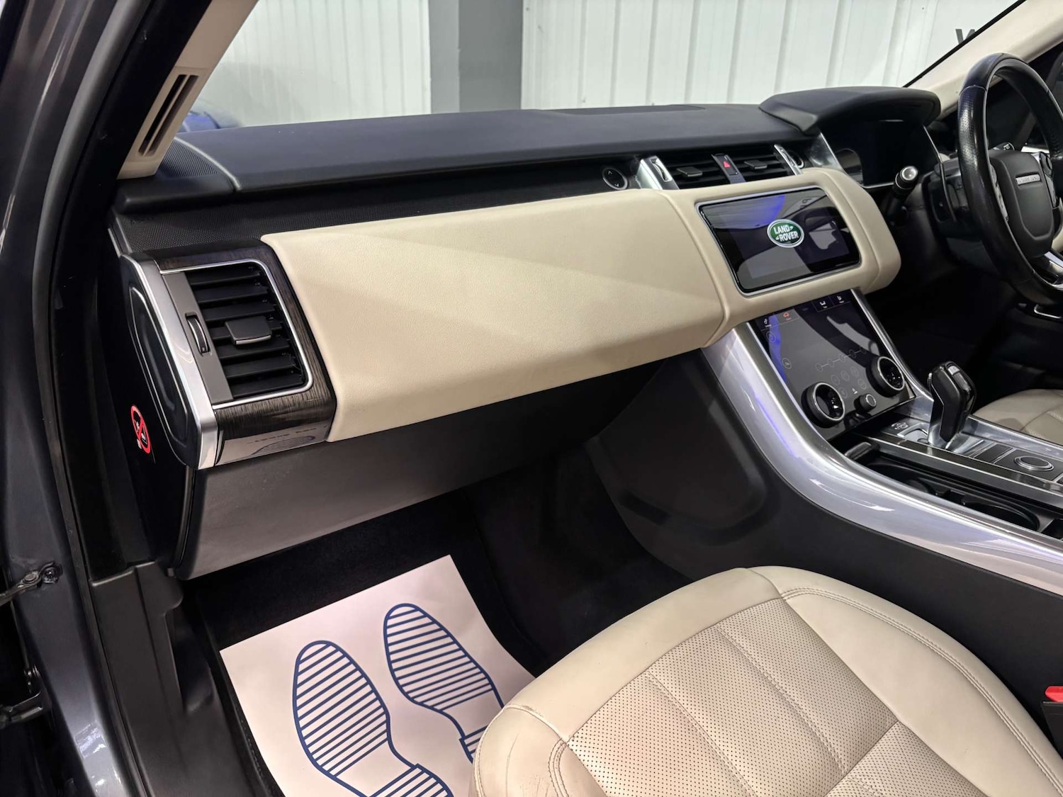 Used Land Rover Range Rover Sport 2018 for sale - 76363948: Photo 33