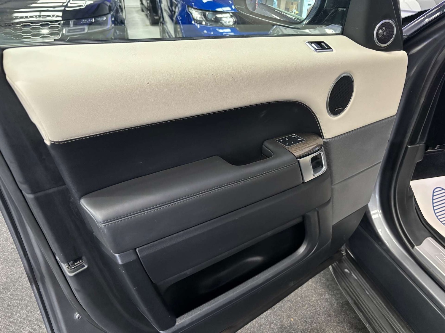 Used Land Rover Range Rover Sport 2018 for sale - 76363948: Photo 36
