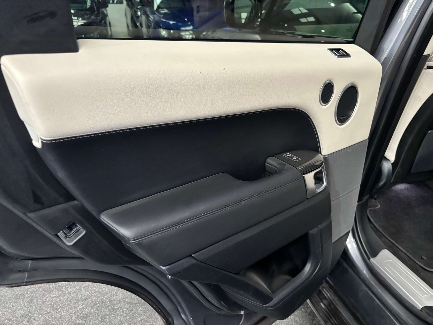 Used Land Rover Range Rover Sport 2018 for sale - 76363948: Photo 42