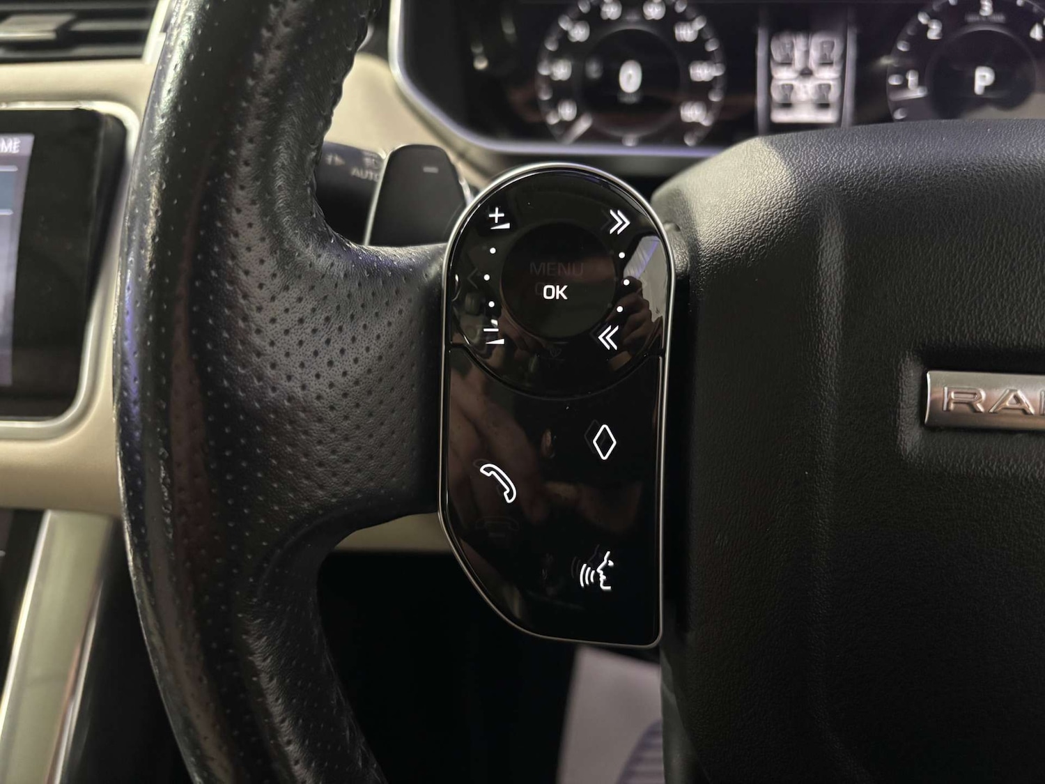 Used Land Rover Range Rover Sport 2018 for sale - 76363948: Photo 70