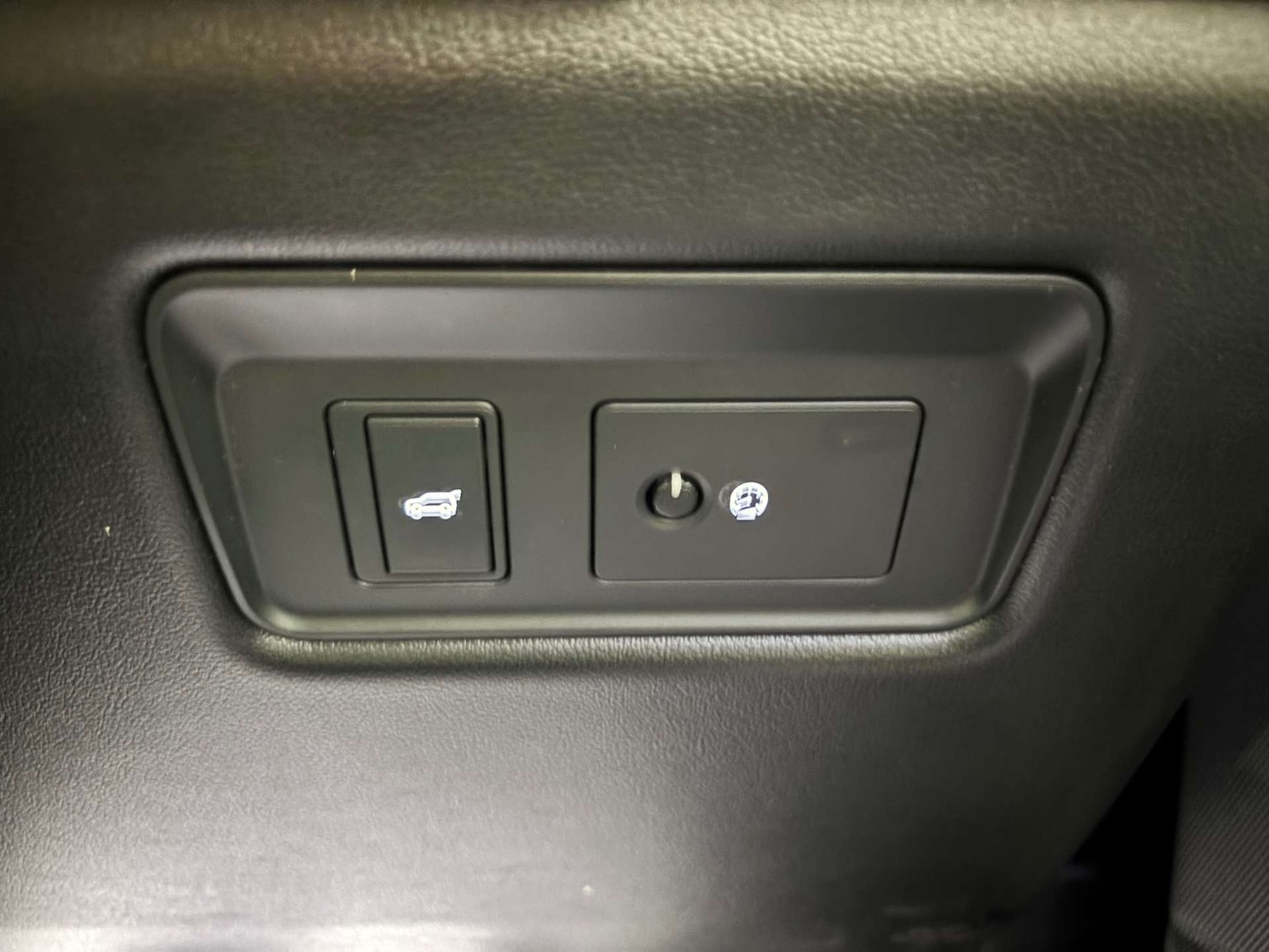 Used Land Rover Range Rover Sport 2018 for sale - 76363948: Photo 77