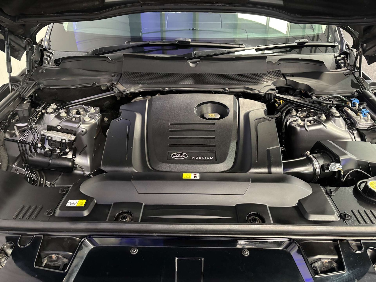 Used Land Rover Range Rover Sport 2018 for sale - 76363948: Photo 79