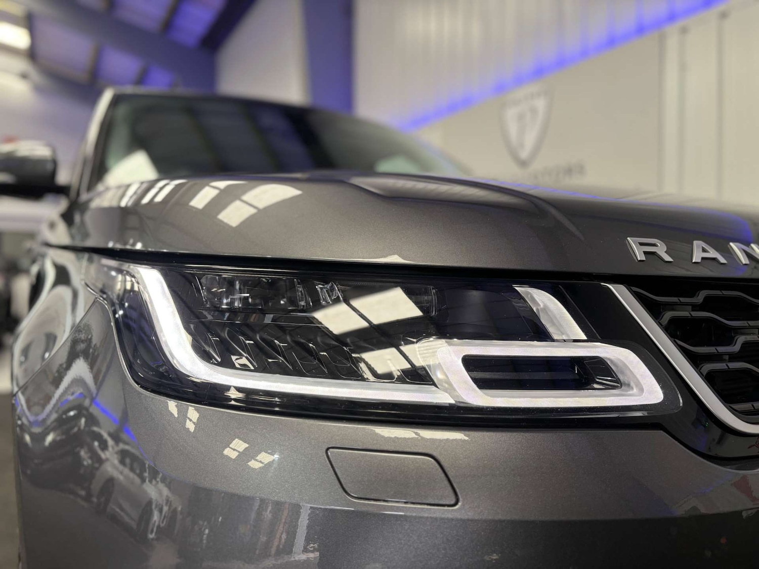 Used Land Rover Range Rover Sport 2018 for sale - 76363948: Photo 8
