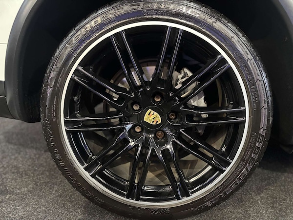 Used Porsche Cayenne 2016 for sale - 76343774: Photo 24