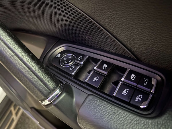 Used Porsche Cayenne 2016 for sale - 76343774: Photo 50