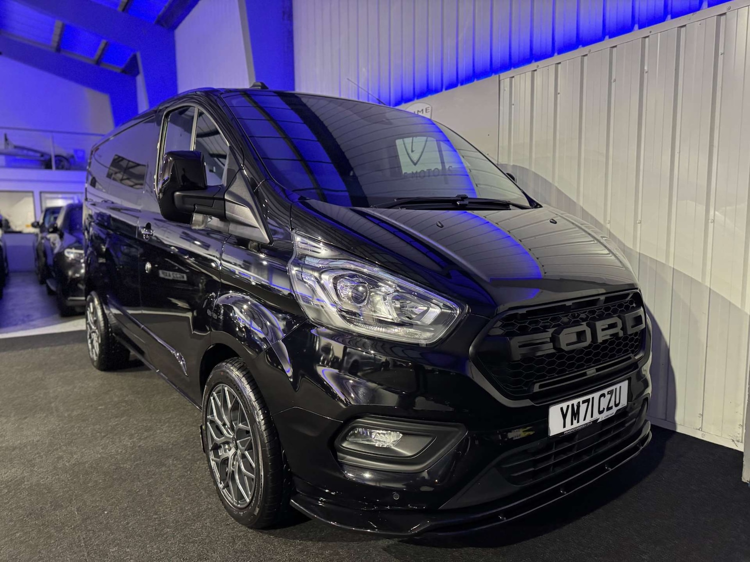 Used Ford Transit Custom 2022 for sale - 77482424: Photo 2