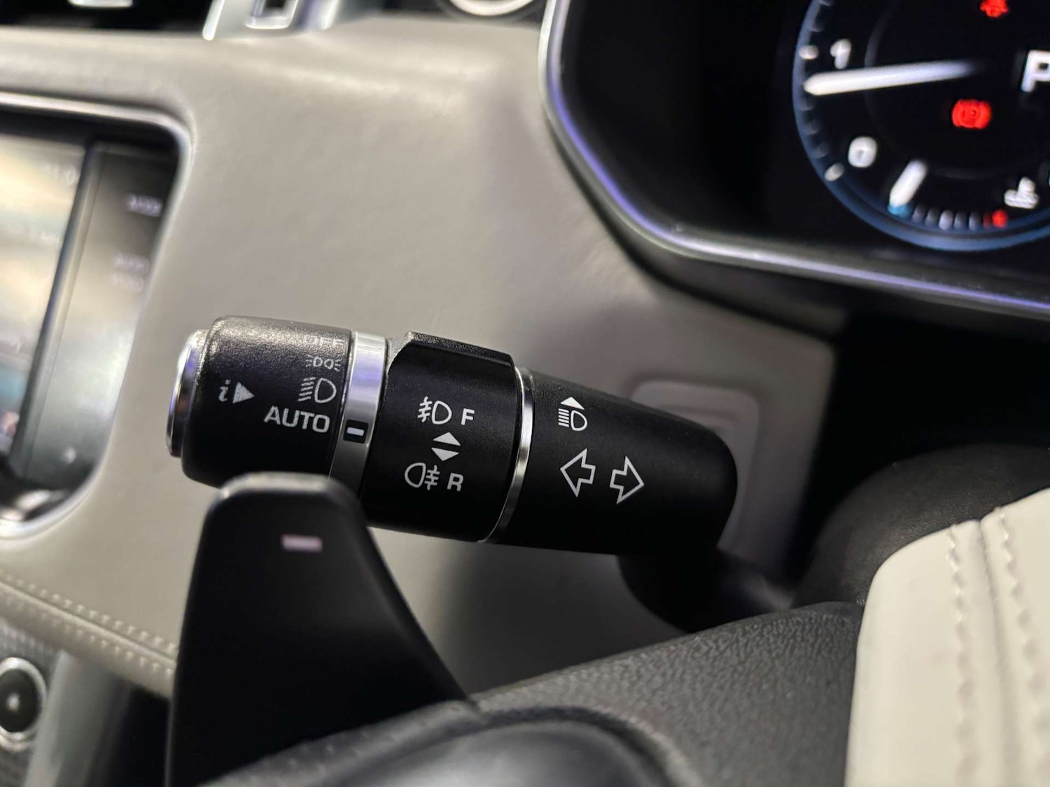 Used Land Rover Range Rover Sport 2014 for sale - 76602128: Photo 70