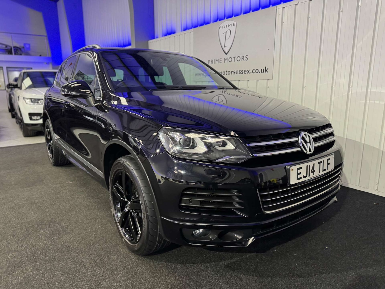 Used Volkswagen Touareg 2014 for sale - 77872417: Photo 2