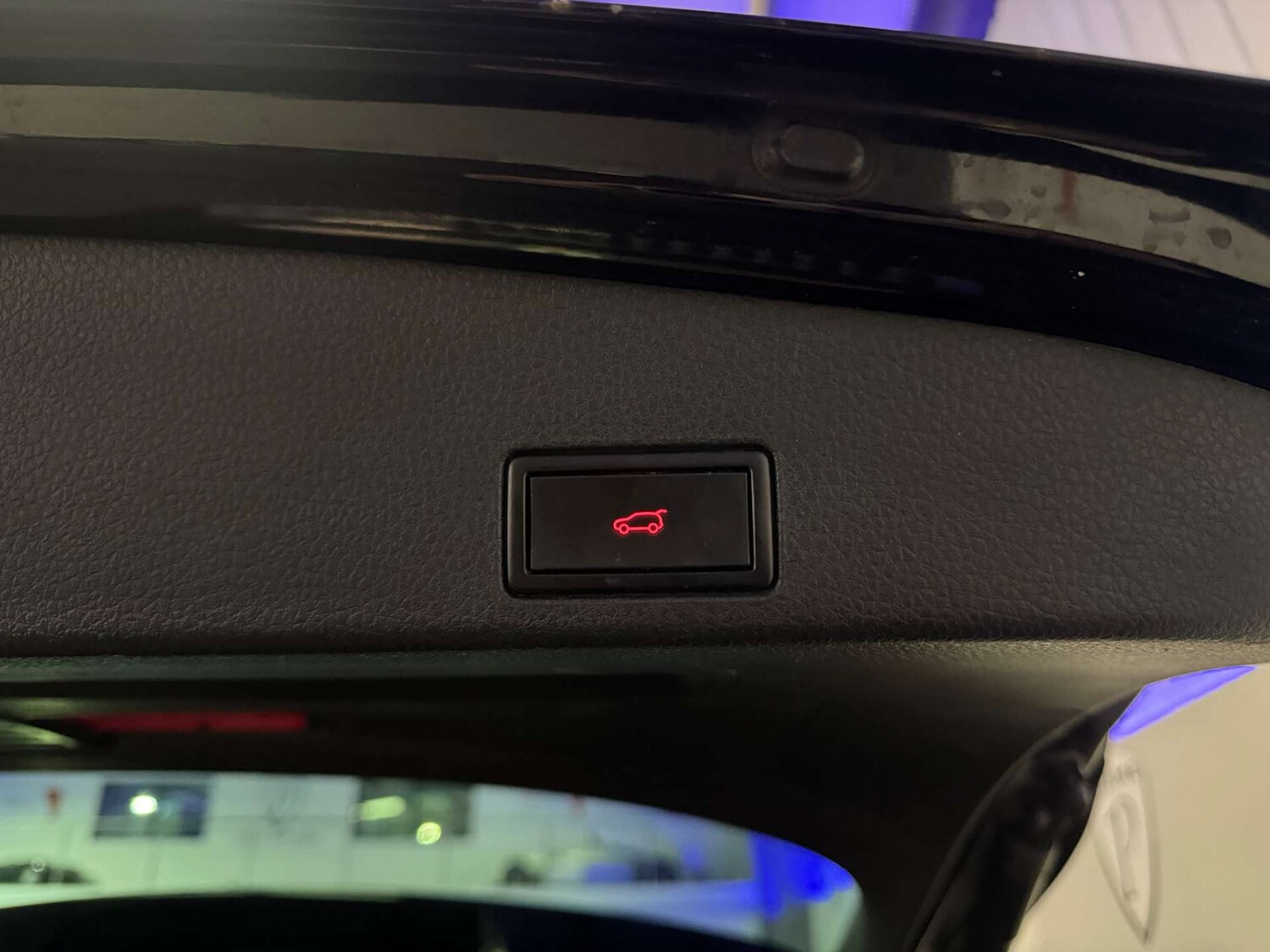 Used Volkswagen Touareg 2014 for sale - 77872417: Photo 20