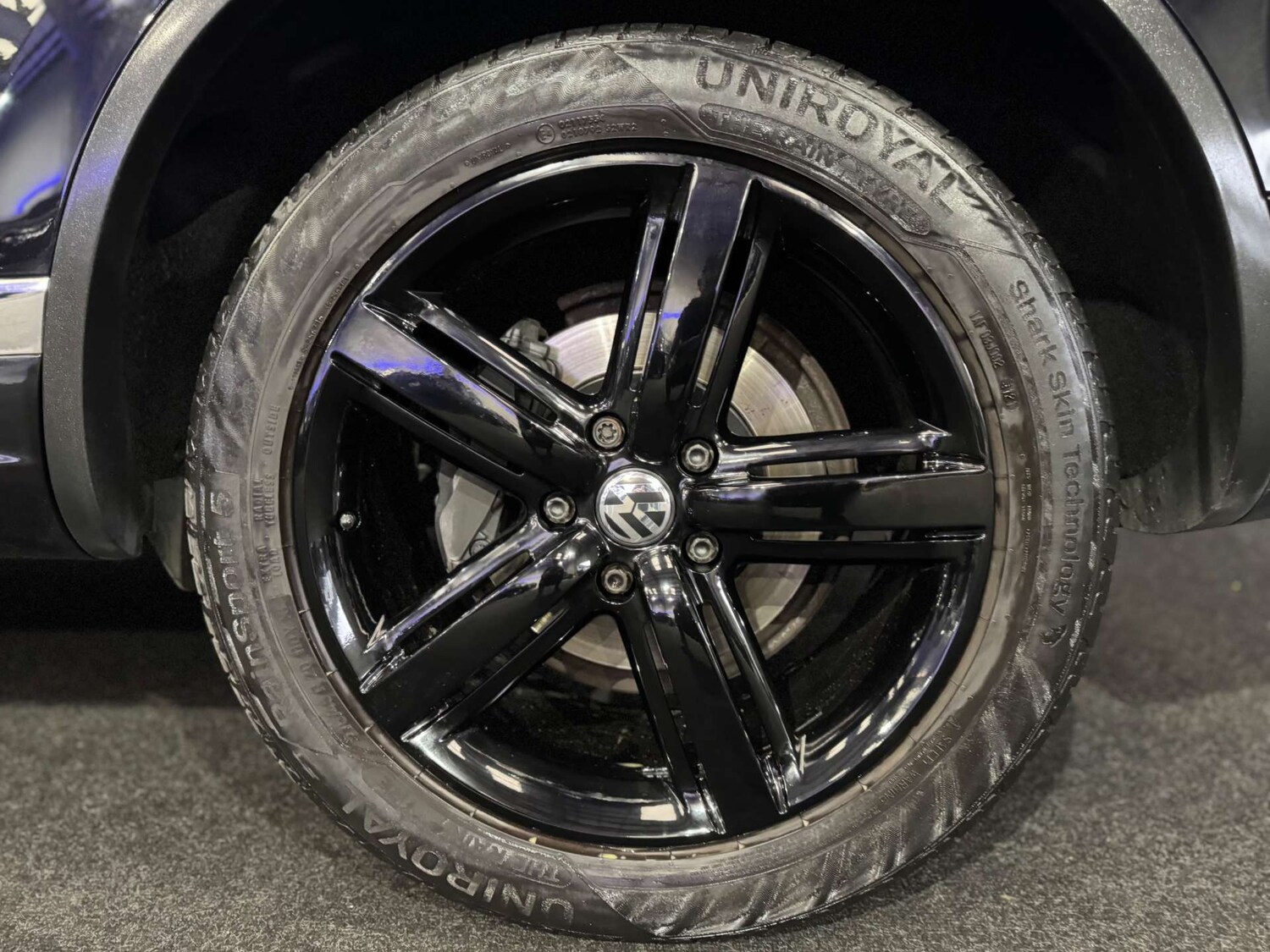 Used Volkswagen Touareg 2014 for sale - 77872417: Photo 29