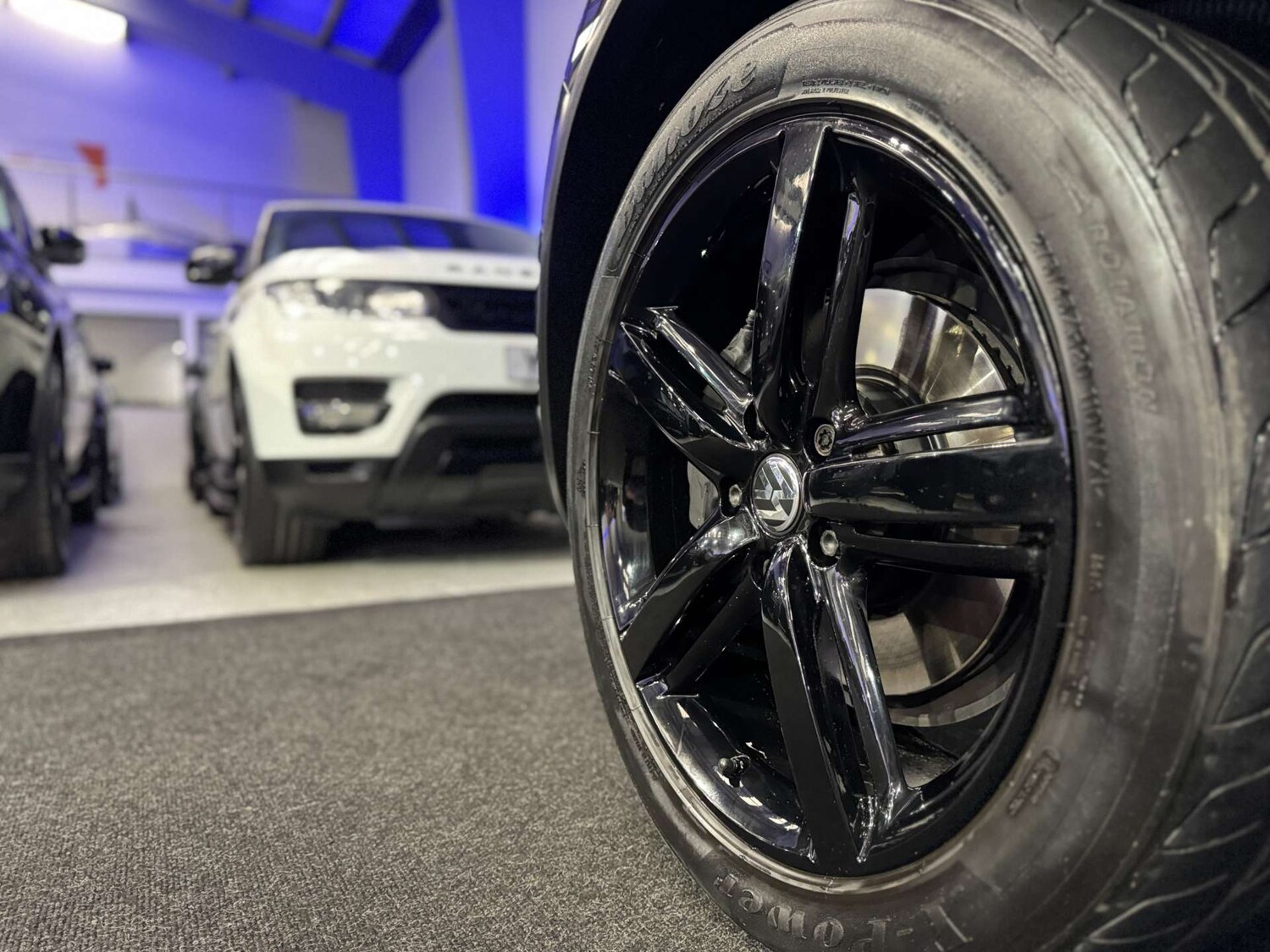 Used Volkswagen Touareg 2014 for sale - 77872417: Photo 30