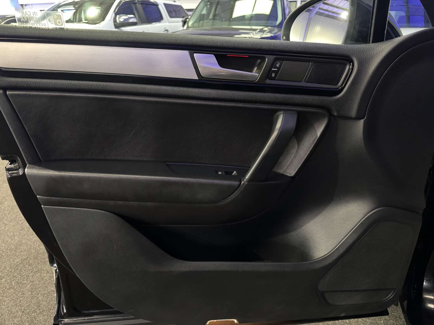 Used Volkswagen Touareg 2014 for sale - 77872417: Photo 35