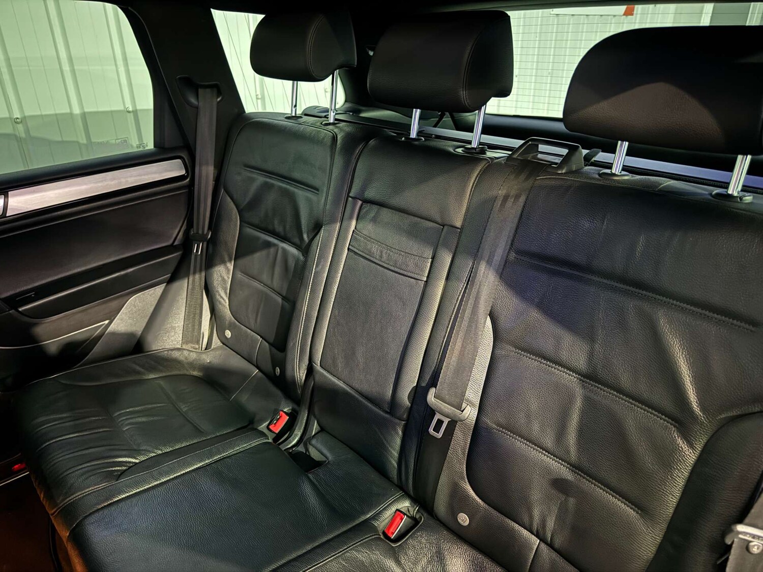 Used Volkswagen Touareg 2014 for sale - 77872417: Photo 38