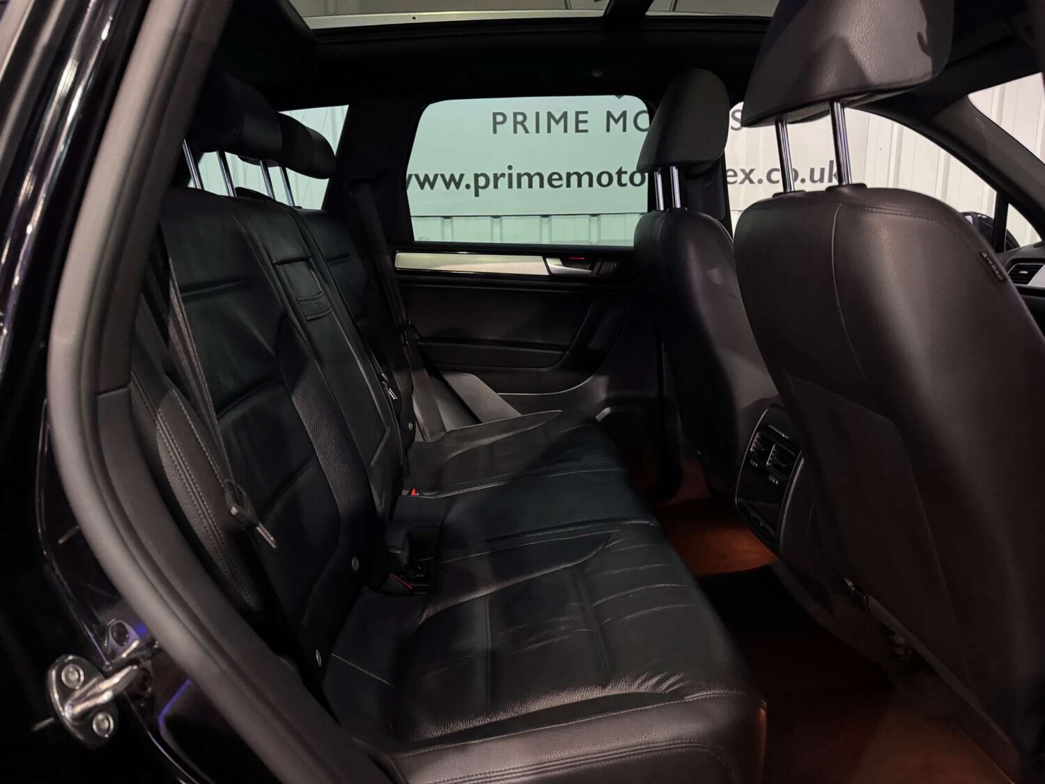 Used Volkswagen Touareg 2014 for sale - 77872417: Photo 45