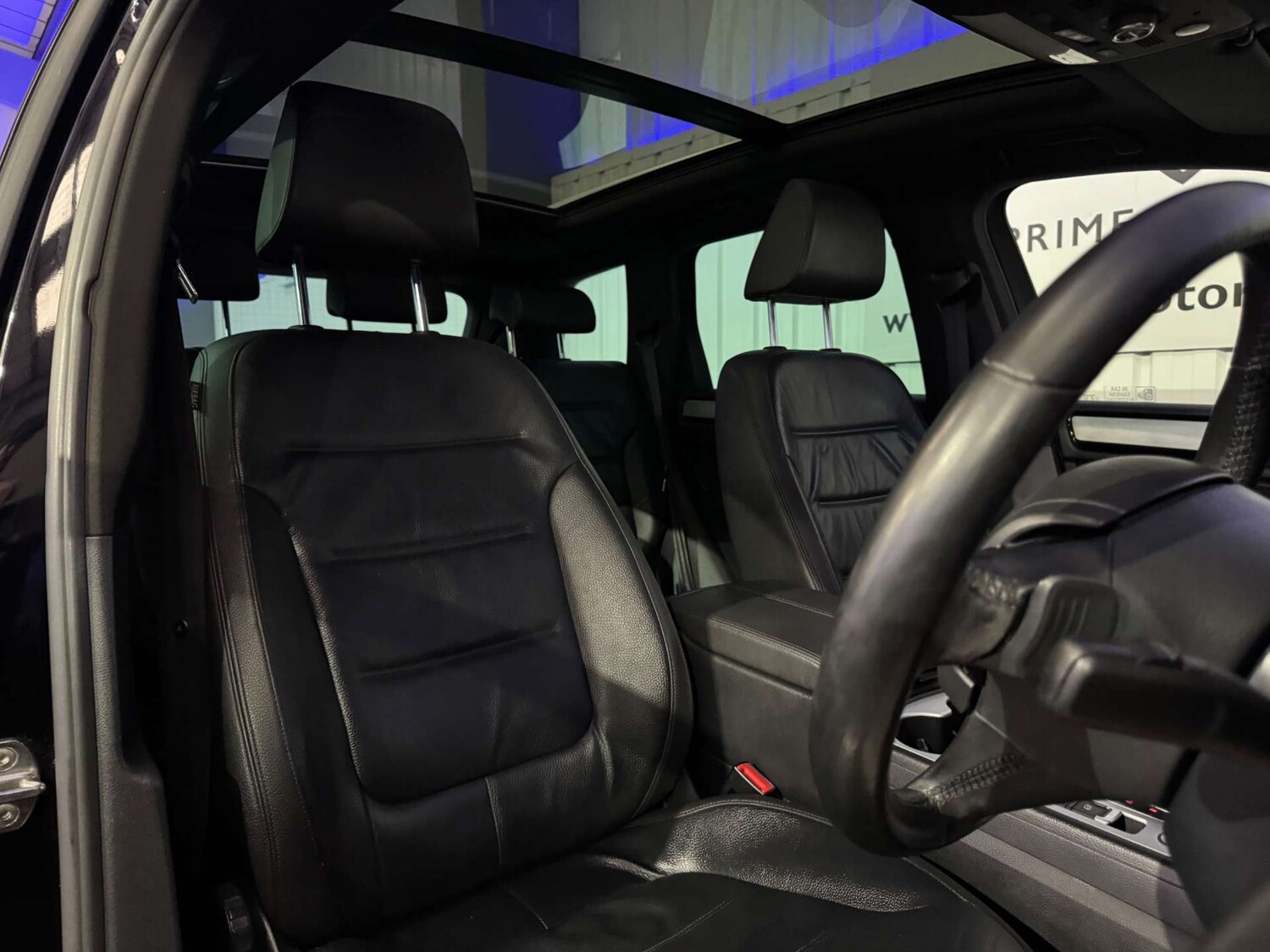 Used Volkswagen Touareg 2014 for sale - 77872417: Photo 48