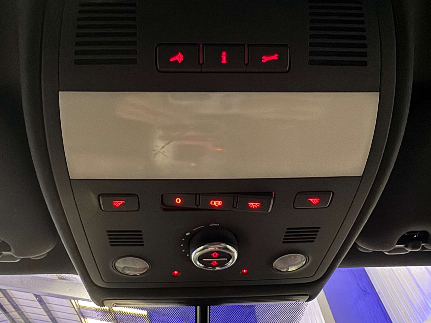 Used Volkswagen Touareg 2014 for sale - 77872417: Photo 56