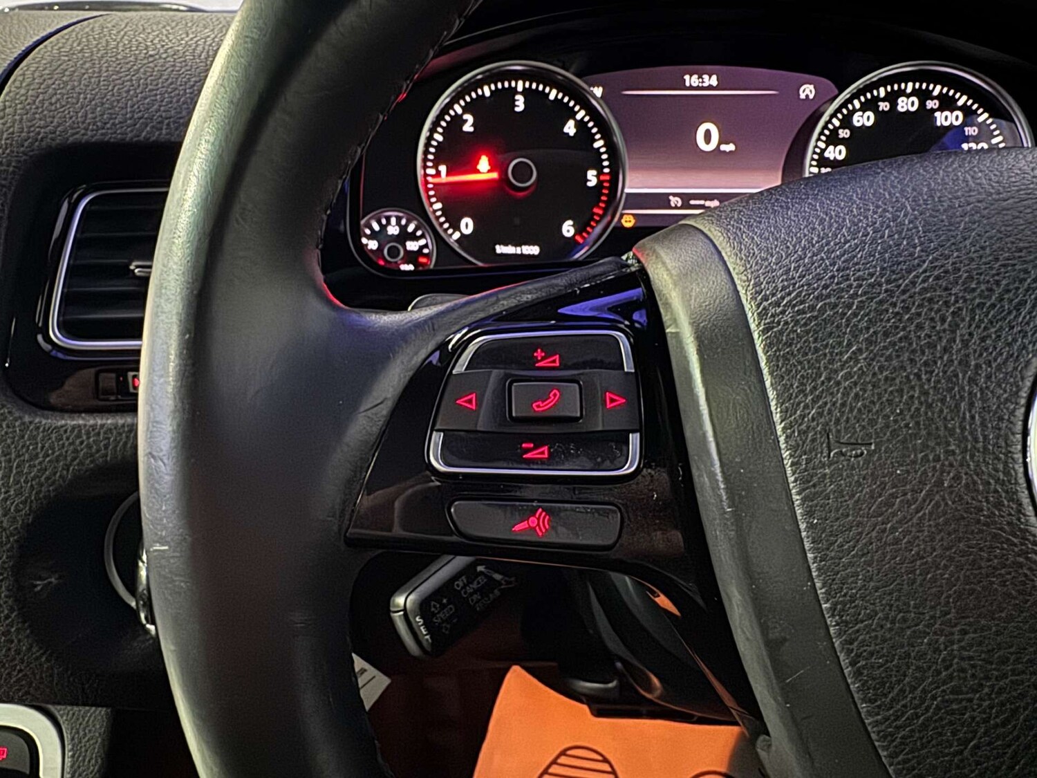 Used Volkswagen Touareg 2014 for sale - 77872417: Photo 71