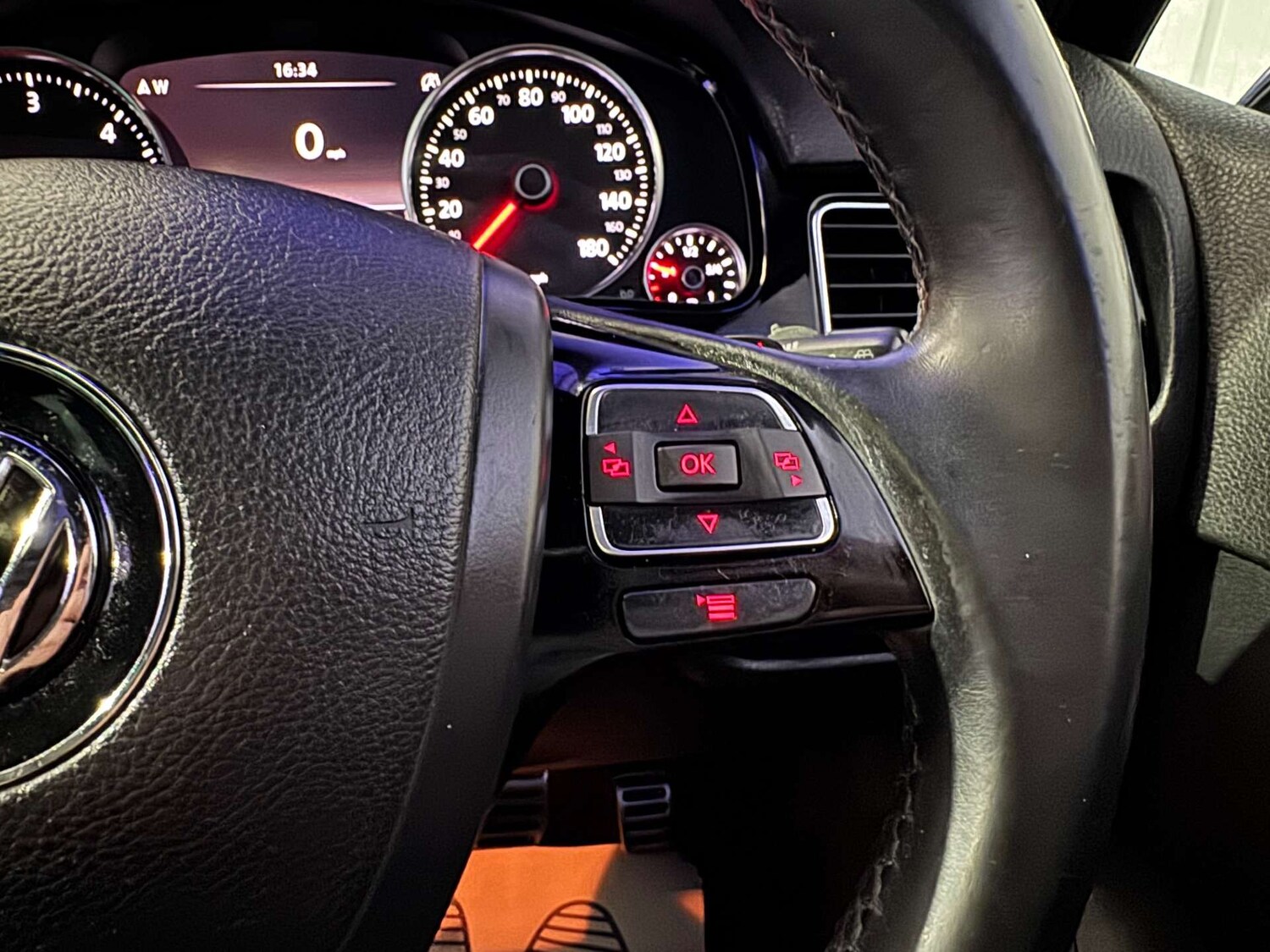 Used Volkswagen Touareg 2014 for sale - 77872417: Photo 72