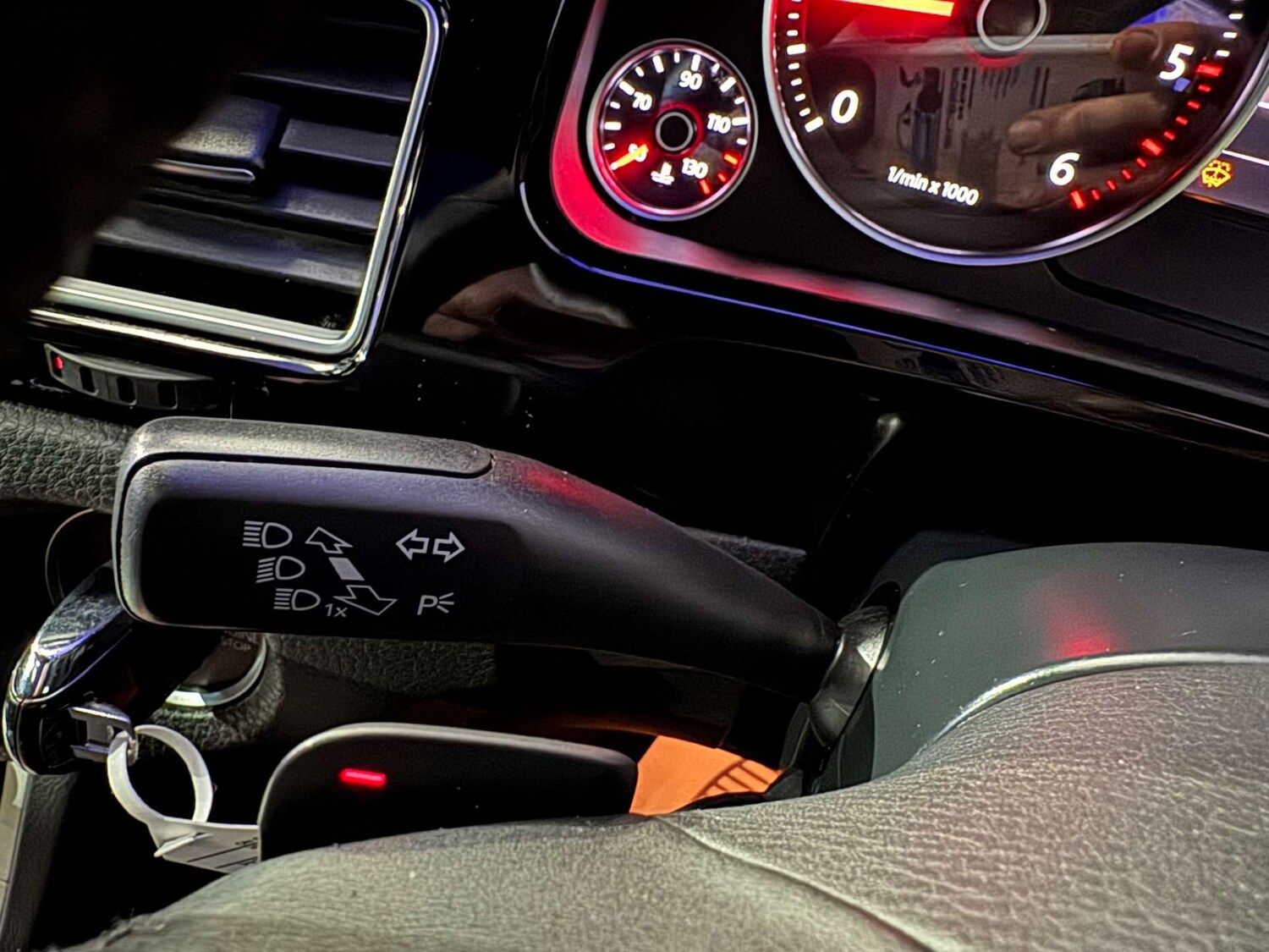 Used Volkswagen Touareg 2014 for sale - 77872417: Photo 74