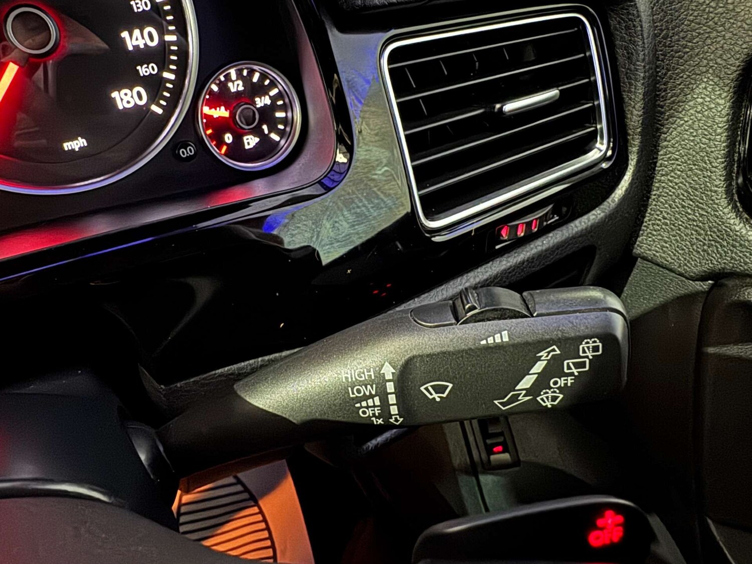 Used Volkswagen Touareg 2014 for sale - 77872417: Photo 75