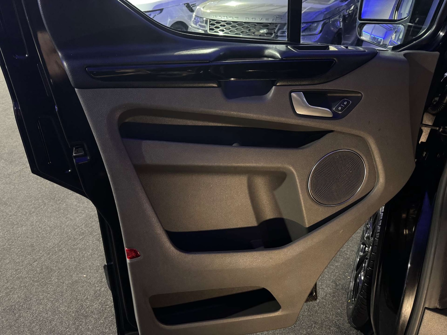 Used Ford Tourneo Custom 2020 for sale - 77030744: Photo 33