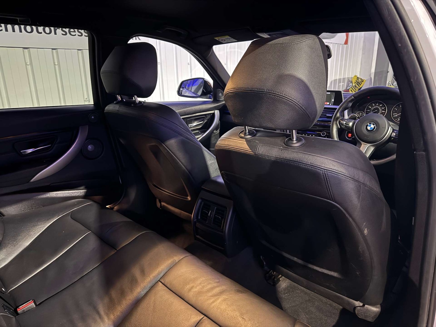 Used BMW 3 Series 2015 for sale - 76637963: Photo 43