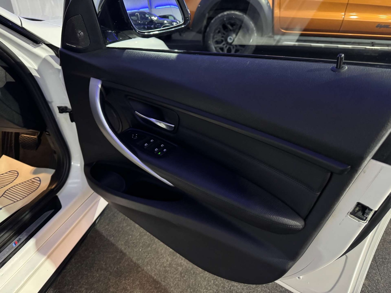 Used BMW 3 Series 2015 for sale - 76637963: Photo 53